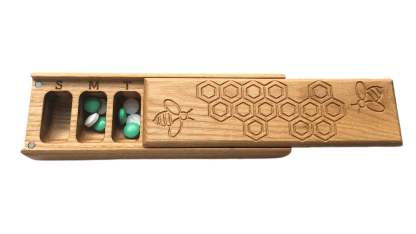 JTNlab PILLBOX Ash / No Personalization / Internal Lid WOODEN PILL BOX - HONEYCOMB vs BEES