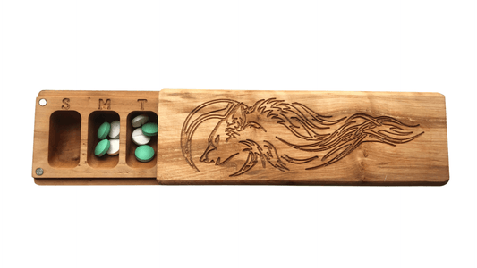 JTNlab PILLBOX No Personalization / Alder WOODEN PILL BOX - WOLF WITH MOON