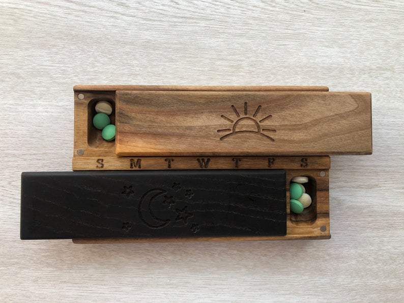 JTNlab PILLBOX WOODEN DAY-NIGHT PILL BOX  - SUN AND MOON 2