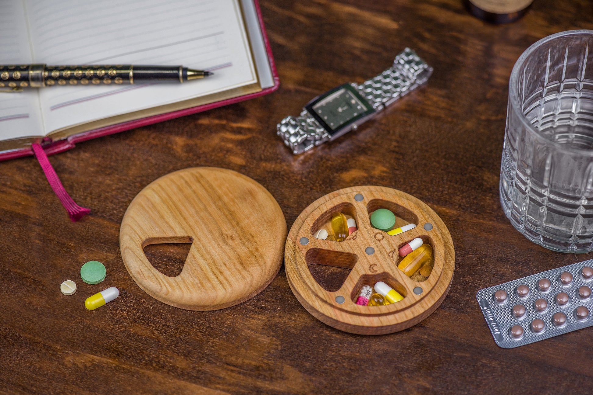 Wooden Travel Pill Box 2-4 Day & Night - JTNLAB