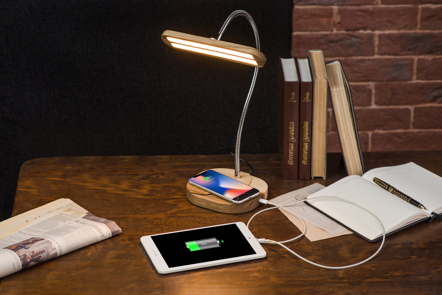 Wooden Desk LED Lamp/USB Charger Flexible Goose Neck Study Table Lamp