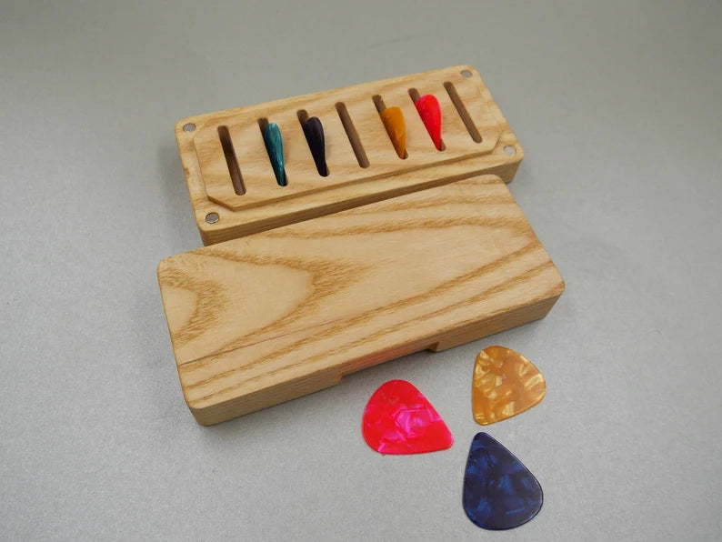 Wooden Guitar Pick Box: Customizable Personalized Plectrum Holder - A Unique Gift for Musicians - JTNLAB