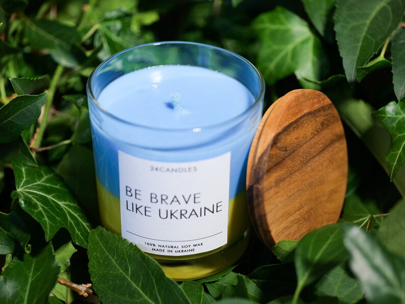 Natural Soy Wax Candle - 8 oz Candles Be Brave Like Ukraine - JTNLAB