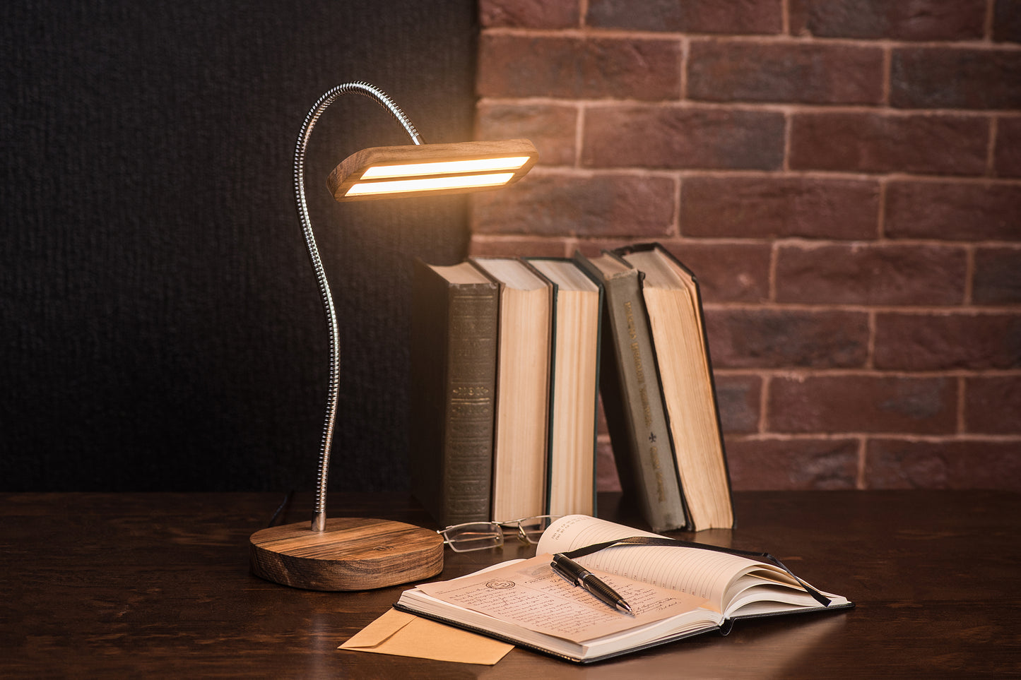 Wooden Desk LED Lamp/USB Charger Flexible Goose Neck Study Table Lamp 11 - JTNLAB