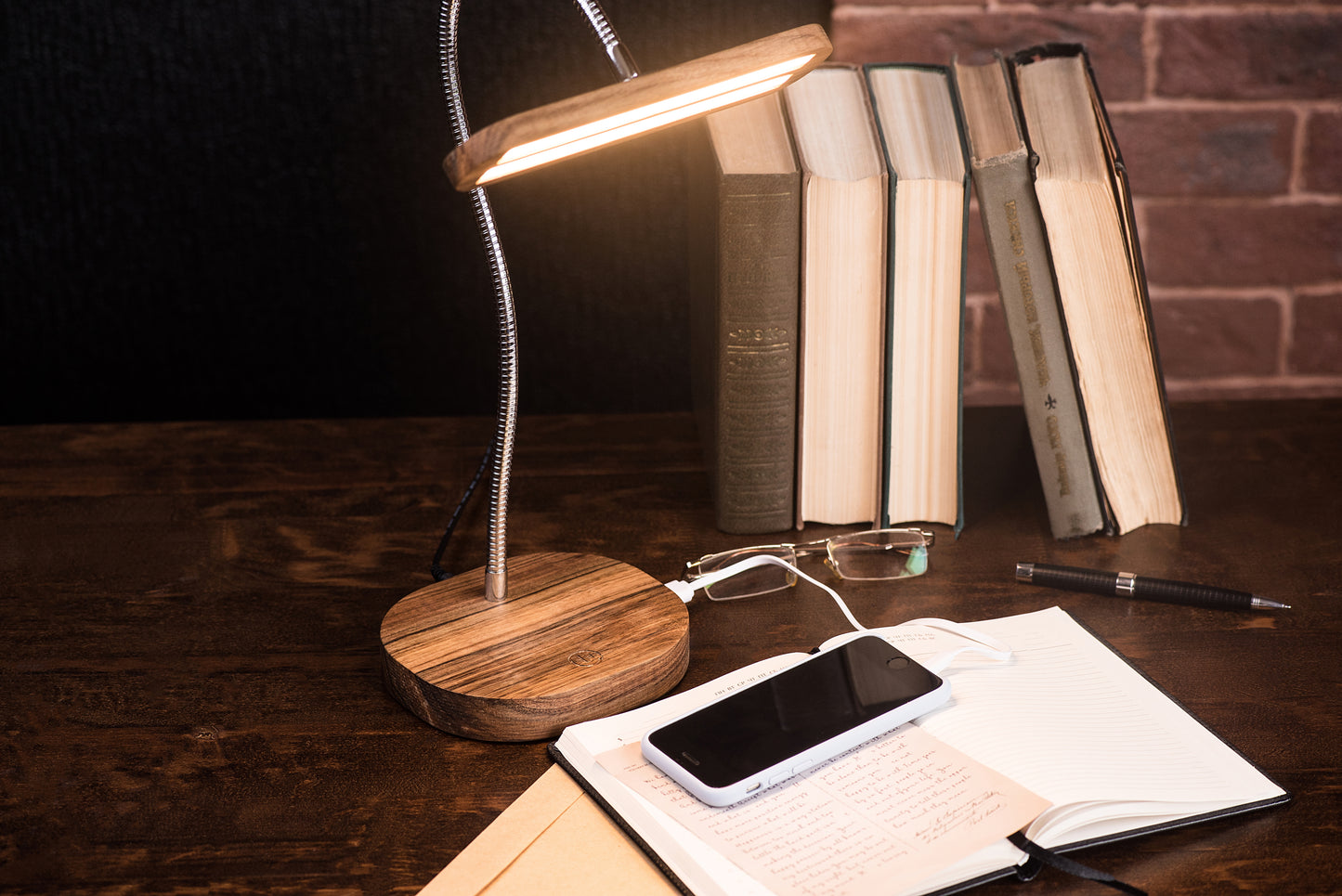 Wooden Desk LED Lamp/USB Charger Flexible Goose Neck Study Table Lamp 11 - JTNLAB