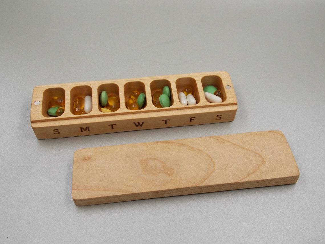 WEEKLY POCKET PILL BOX - NATURAL WOOD - JTNLAB