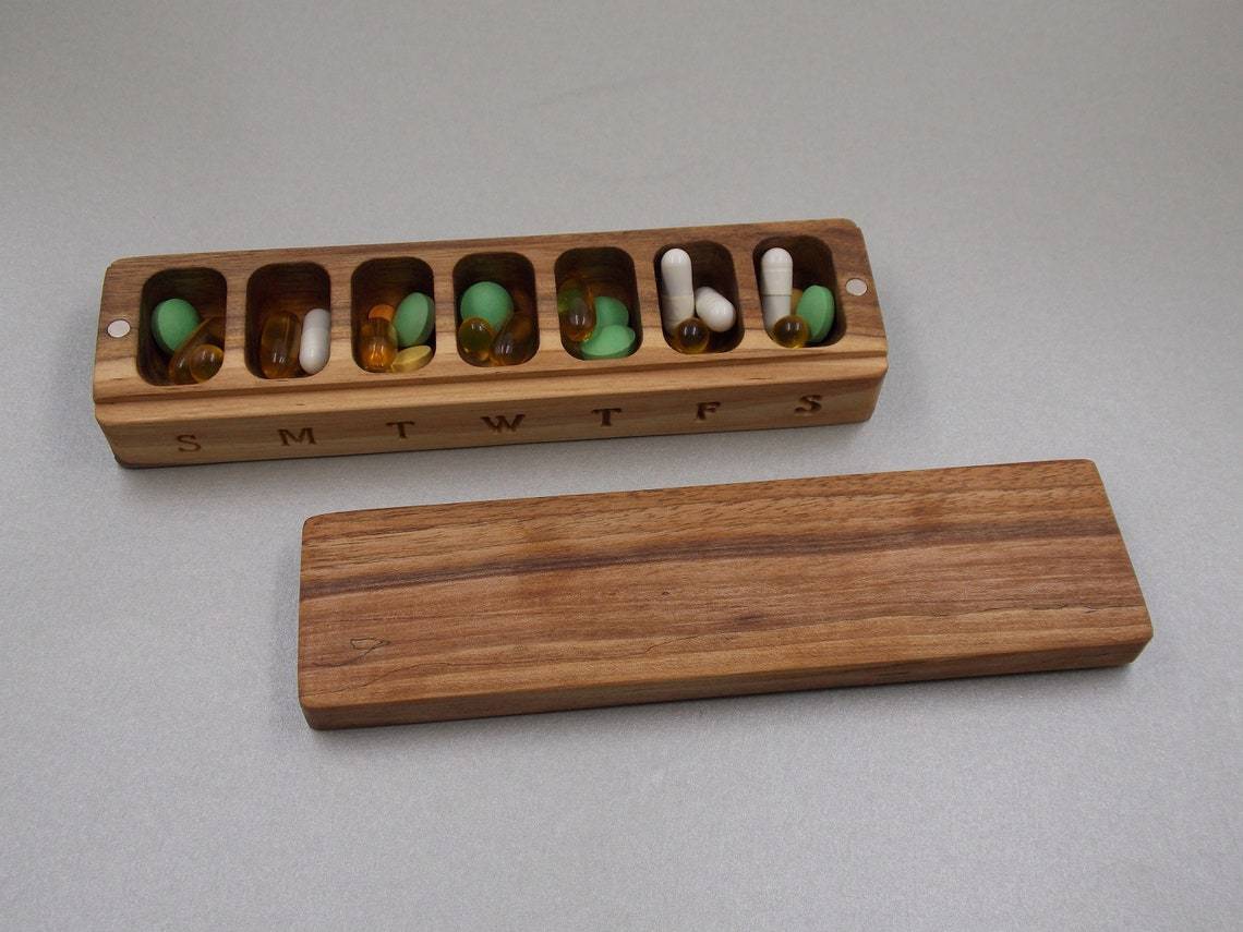 WEEKLY POCKET PILL BOX - NATURAL WOOD - JTNLAB