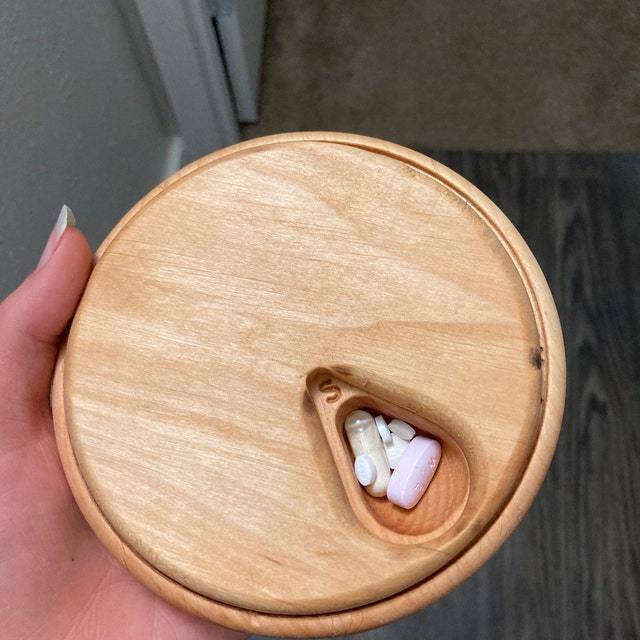 ROUND WOODEN PILL BOX - MAPLE LEAVES - JTNLAB