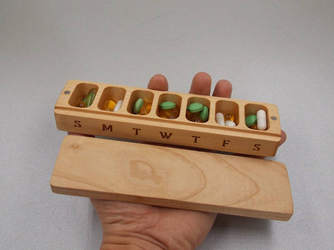 WEEKLY POCKET PILL BOX - NATURAL WOOD - JTNLAB