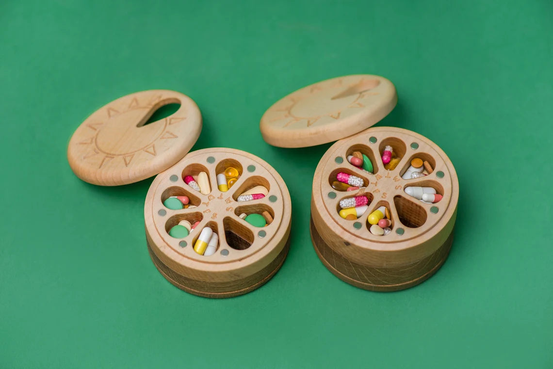Round Pill Box 7 Day Night - Sun and Moon - JTNLAB