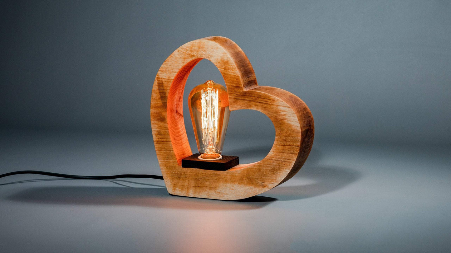 JTNlab LAMP Alder WOODEN VINTAGE LAMP - HEART