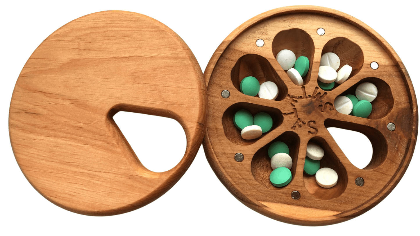 JTNlab PILLBOX Alder / No Personalization / Internal Lid ROUND WEEKLY PILL BOX  - NATURAL WOOD