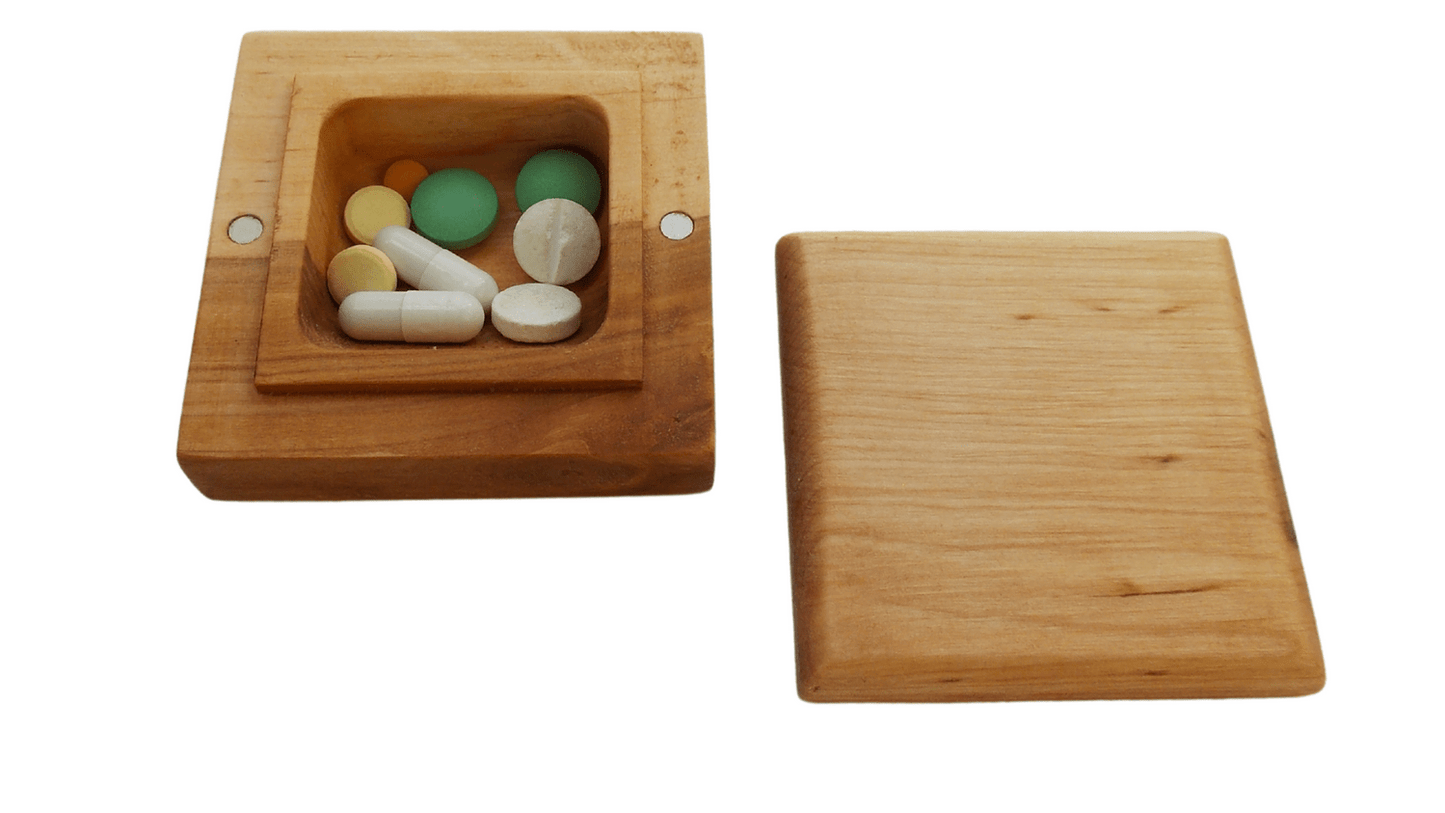 JTNlab PILLBOX Alder / No Personalization SQUARE POCKET PILL BOX - NATURAL WOOD