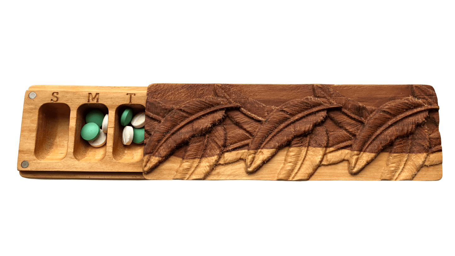 JTNlab PILLBOX Alder / No Personalization WOODEN PILL BOX - 3D FEATHERS