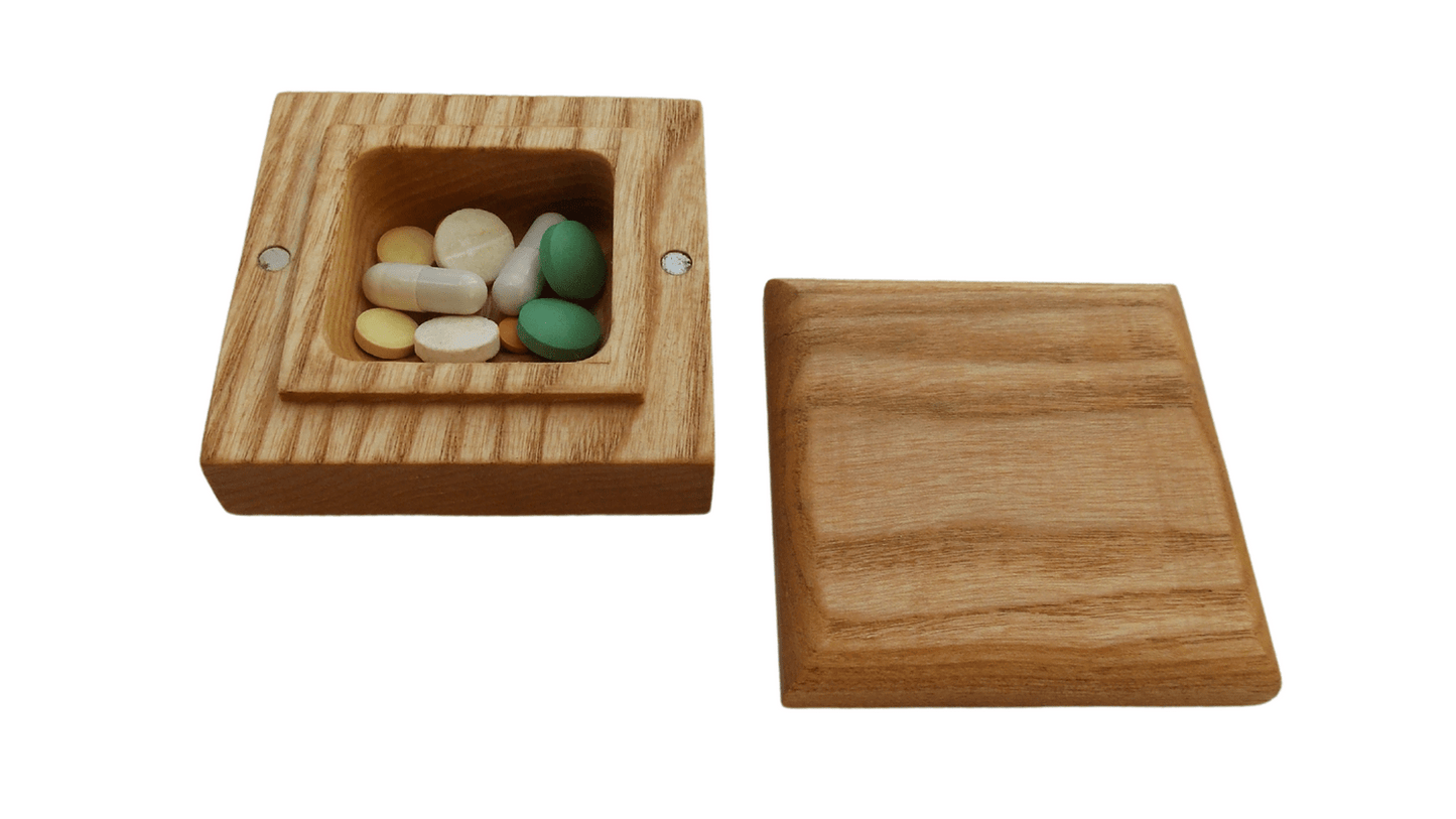 JTNlab PILLBOX Ash / No Personalization SQUARE POCKET PILL BOX - NATURAL WOOD