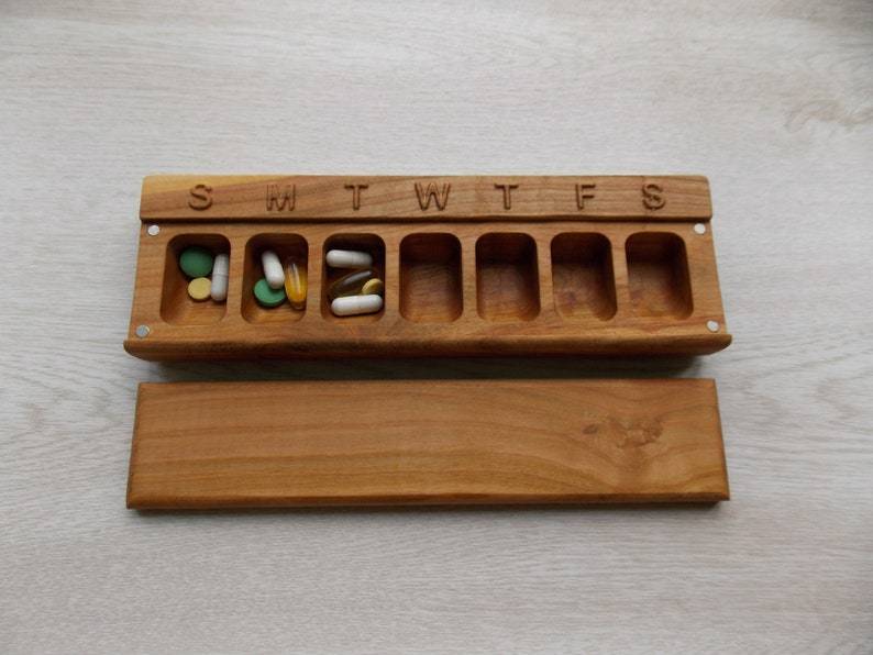 JTNlab PILLBOX Cherry / No Personalization 3D WEEKLY PILL BOX
