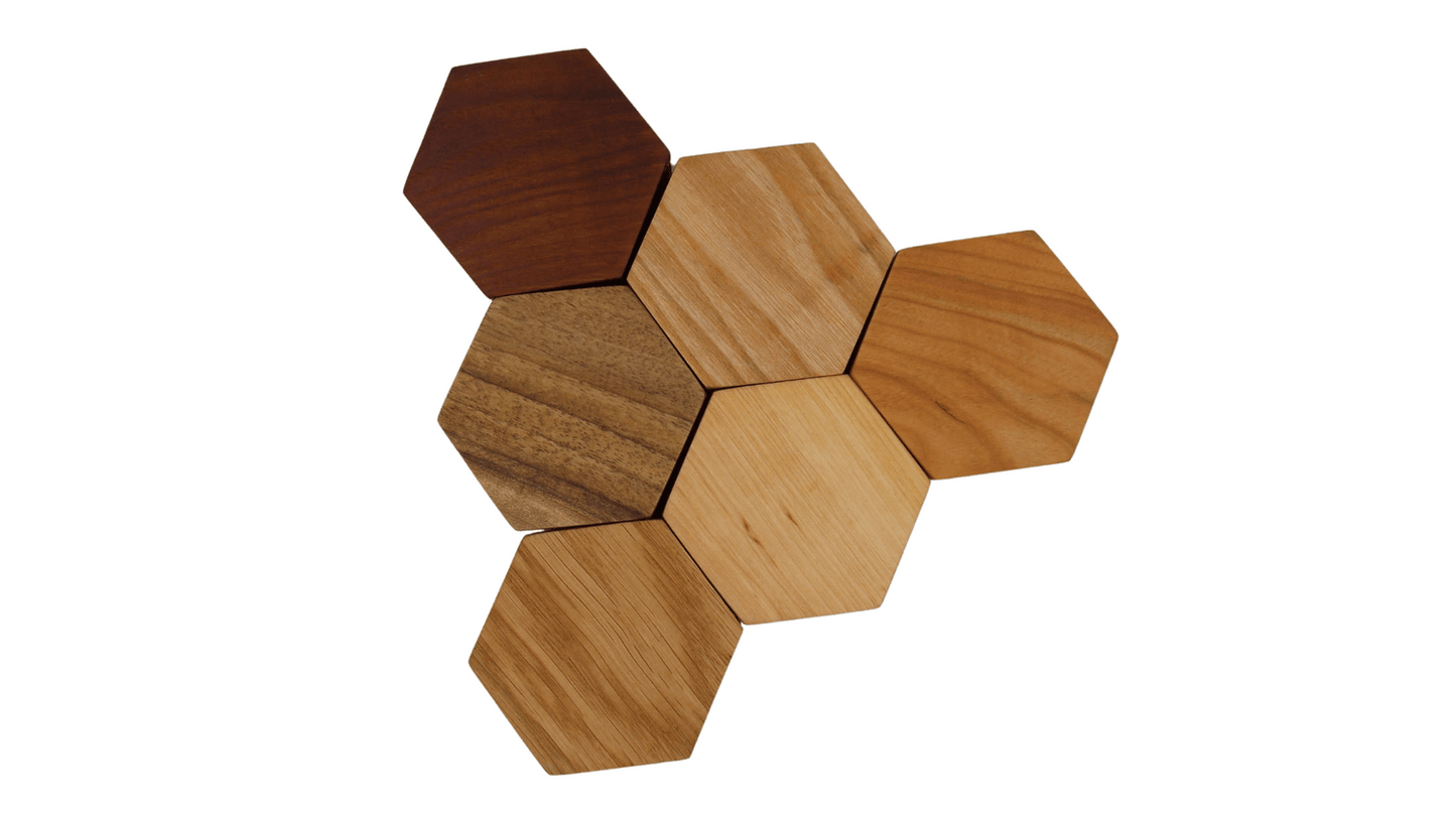 JTNlab PILLBOX HEXAGON POCKET PILL BOX - NATURAL WOOD