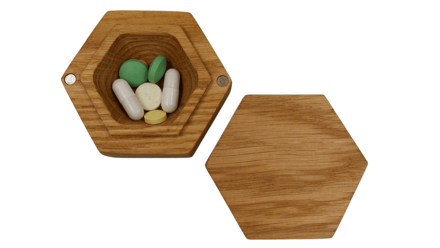 JTNlab PILLBOX Oak / No Personalization HEXAGON POCKET PILL BOX - NATURAL WOOD