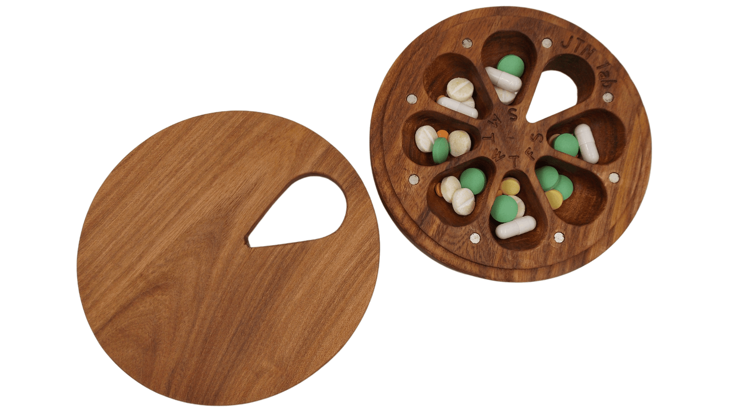 JTNlab PILLBOX ROUND WEEKLY PILL BOX  - NATURAL WOOD