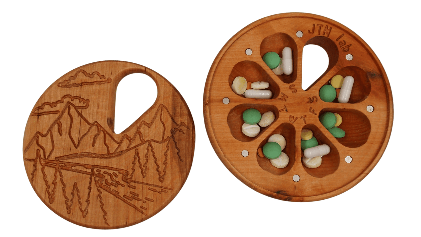 JTNlab PILLBOX ROUND WOODEN PILL BOX - MOUNTAINS WITH CLOUDS