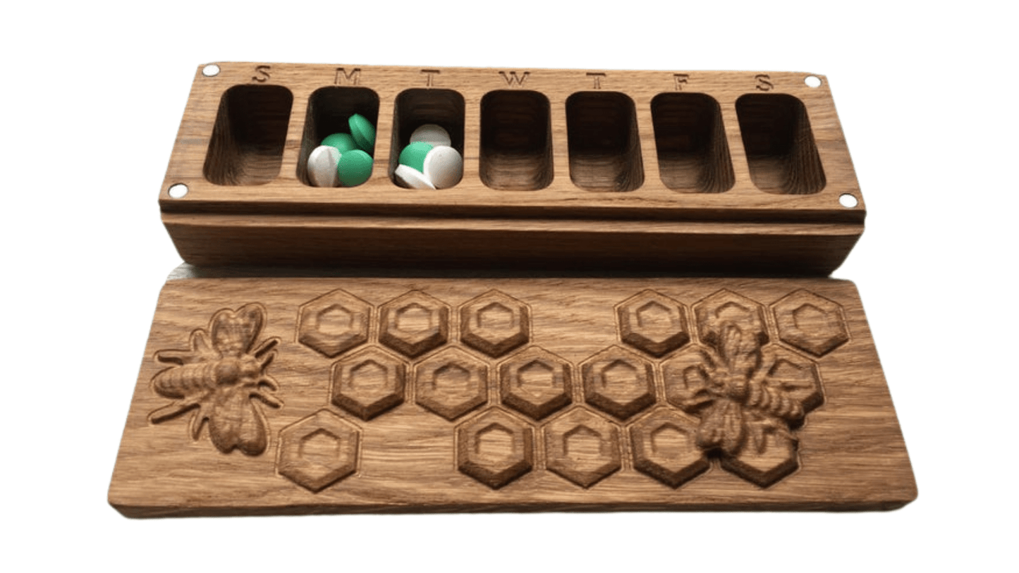 JTNlab PILLBOX WOODEN PILL BOX - 3D HONEYCOMB vs BEES